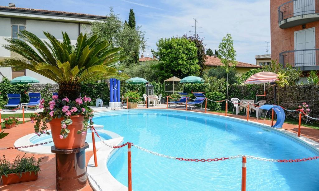 Hotel Benaco Sirmione Exterior photo