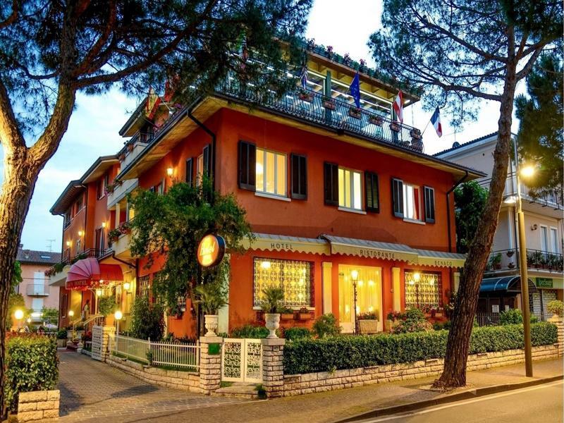 Hotel Benaco Sirmione Exterior photo