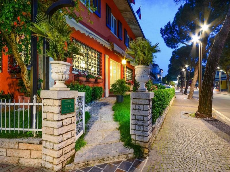 Hotel Benaco Sirmione Exterior photo