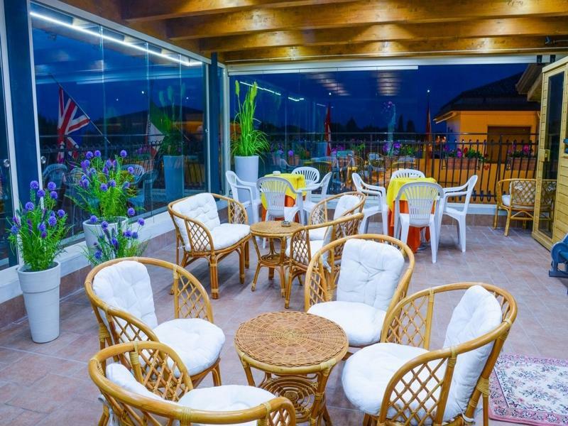 Hotel Benaco Sirmione Exterior photo